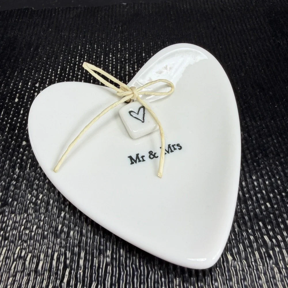 East of India Mr & Mrs Heart Trinket Dish White Ceramic Ring Tray Wedding Gift